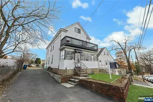 42 Lakeshore Dr, Prospect Park, NJ 07508 - Photo 2