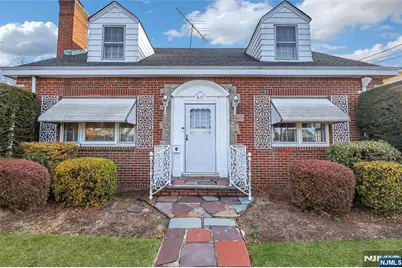 6-17 4th Street, Fair Lawn, NJ 07410 - Photo 4