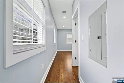 8 Essex Street, Nutley, NJ 07110 - Photo 8