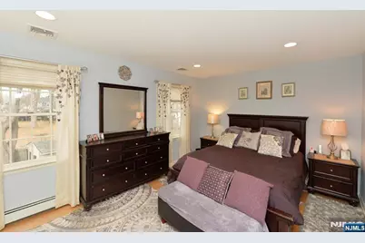 51 Momar Drive, Bergenfield, NJ 07621 - Photo 20