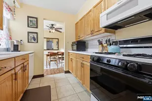 349 Bloomfield Ave 117, Verona, NJ 07044 - Photo 12