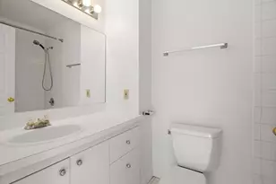 130 Panorama Dr, Edgewater, NJ 07020 - Photo 14