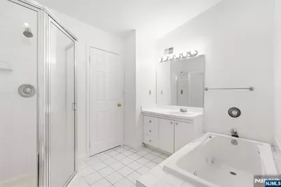 130 Panorama Drive, Edgewater, NJ 07020 - Photo 12