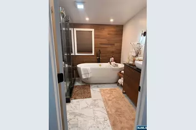 44 Harding Avenue, Totowa, NJ 07512 - Photo 10