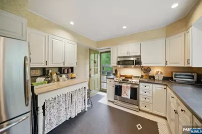 351 Franklin Road, Denville, NJ 07834 - Photo 12