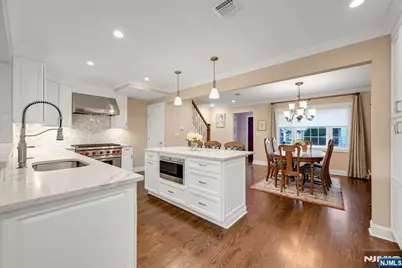 87 Surrey Lane, River Edge, NJ 07661 - Photo 4