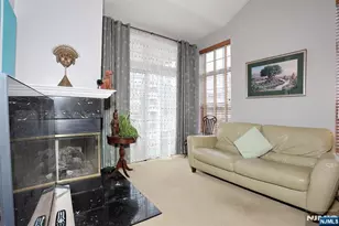 1141 Hyde Park Ct, Mahwah, NJ 07430 - Photo 8