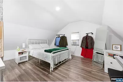 42 S Demarest Avenue, Bergenfield, NJ 07621 - Photo 24