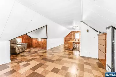 91 Birchwood Drive, Elmwood Park, NJ 07407 - Photo 18