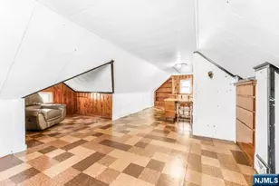 91 Birchwood Dr, Elmwood Park, NJ 07407 - Photo 18