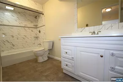 462 A Liberty Street 202 #202, Little Ferry, NJ 07643 - Photo 10