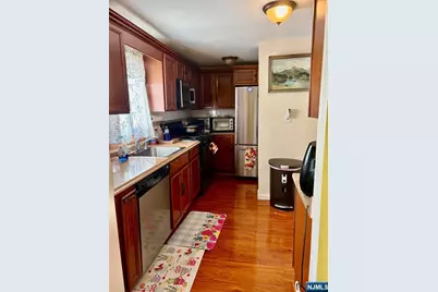 48 Sussex Road, Bergenfield, NJ 07621 - Photo 6