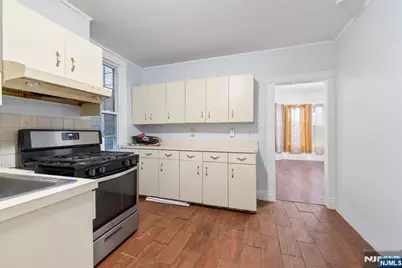 21 Olive Street, Paterson, NJ 07501 - Photo 6