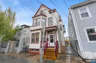 21 Olive St, Paterson, NJ 07501 - Photo 2