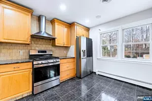 16 Gressinger Rd, Wayne, NJ 07470 - Photo 14