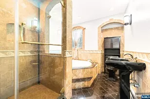 16 Gressinger Rd, Wayne, NJ 07470 - Photo 24