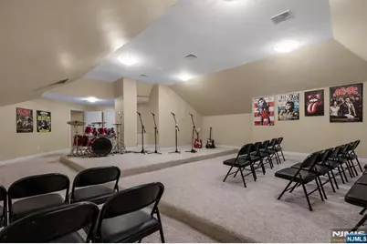 7 Finn Court, Mahwah, NJ 07430 - Photo 34