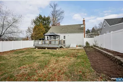 72 Charlton Avenue, Lodi, NJ 07644 - Photo 26