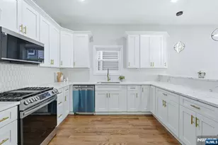 46 Eppirt St, East Orange, NJ 07018 - Photo 6