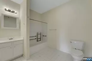 520 Victor Street 42, Saddle Brook Township, NJ 07663 - Photo 14