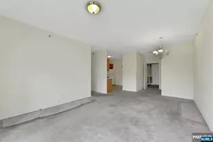 520 Victor Street 42, Saddle Brook Township, NJ 07663 - Photo 8