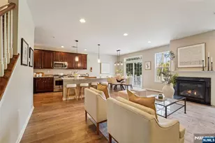 8 Masterson Ct, Waldwick, NJ 07463 - Photo 6