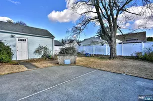72 Burnside Pl, Wanaque, NJ 07420 - Photo 26
