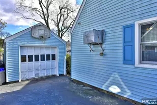 72 Burnside Pl, Wanaque, NJ 07420 - Photo 24