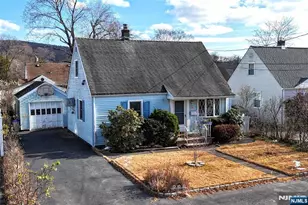 72 Burnside Pl, Wanaque, NJ 07420 - Photo 4