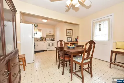 72 Burnside Place, Wanaque, NJ 07420 - Photo 14