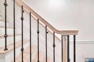 516 Undercliff Ave, Edgewater, NJ 07020 - Photo 14