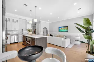16 Gabriel Ct 16, Paramus, NJ 07652 - Photo 4