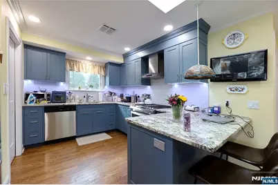 77 Reservoir Avenue, Butler, NJ 07405 - Photo 8