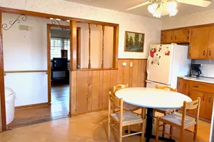 401 Stuyvesant Ave, Lyndhurst Township, NJ 07071 - Photo 2