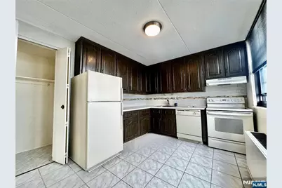 250 Gorge 23A #23A, Cliffside Park, NJ 07010 - Photo 14