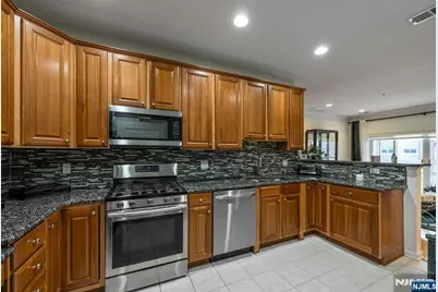 4203 Warrens Way, Wanaque, NJ 07465 - Photo 12