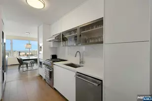 6 Horizon Road 2602, Fort Lee, NJ 07024 - Photo 18