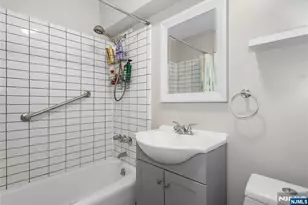 150 Overlook Ave 6E, Hackensack, NJ 07601 - Photo 16