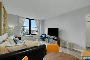 102 Christopher Columbus Dr 803, Jersey City, NJ 07302 - Photo 12