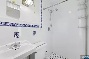 53 Oakwood Ave, Kearny, NJ 07032 - Photo 16