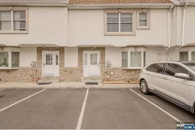 19 Valsumo, Newark, NJ 07105 - Photo 24