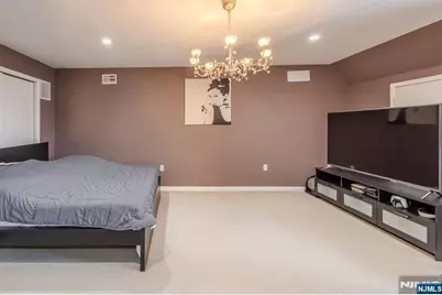 19 Valsumo, Newark, NJ 07105 - Photo 10