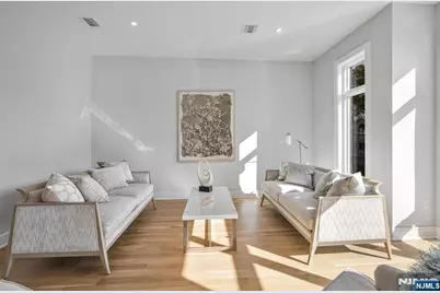 2445 E Camner Street, Fort Lee, NJ 07024 - Photo 8