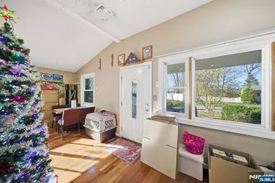 73 Page Drive, Oakland, NJ 07436 - Photo 12