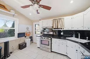 73 Page Dr, Oakland, NJ 07436 - Photo 8