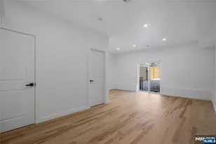 11 Voorhees, Newark, NJ 07103 - Photo 20