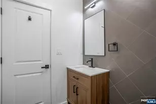 11 Voorhees, Newark, NJ 07103 - Photo 24