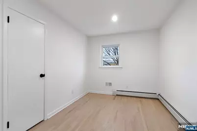 761 Hurley Place, Fairview, NJ 07022 - Photo 10