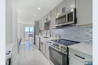 377 S Harrison Street 9L #9L, East Orange, NJ 07018 - Photo 6