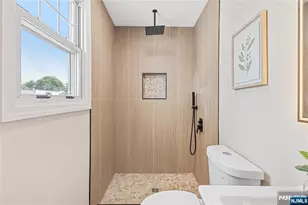 34 Emerald St, Hackensack, NJ 07601 - Photo 12